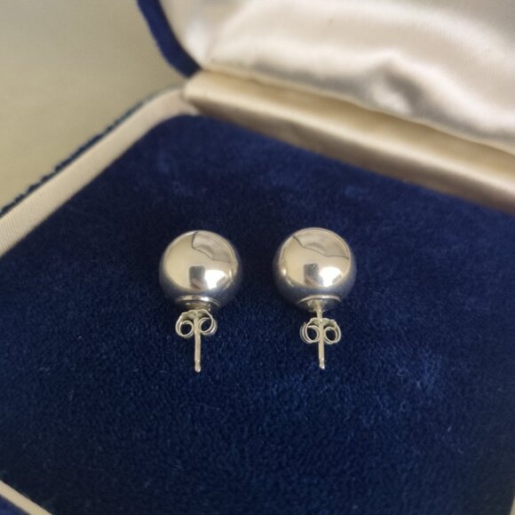 Sterling Silver Round Stud Earrings 3 Grams 925 Hollow Pierced Half Inch - Picture 3 of 5